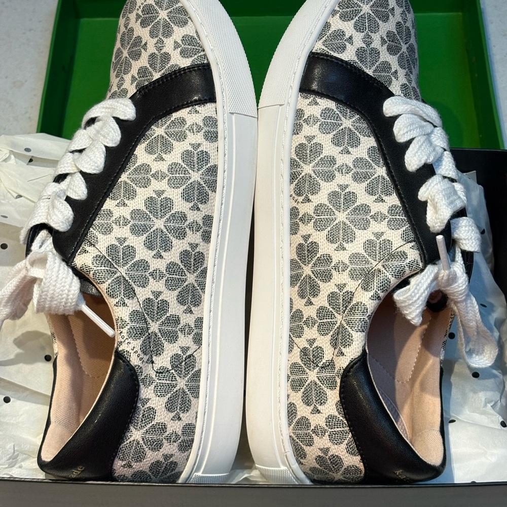 Kate Spade Floral Black and White Sneakers Erin Spade Flwr flower - Picture 4 of 9